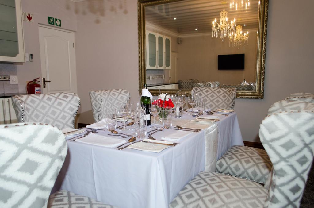 Classique Grace Boutique Hotel Sandton Quarto foto
